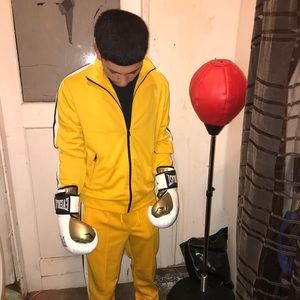 Meet your Posher, Christian